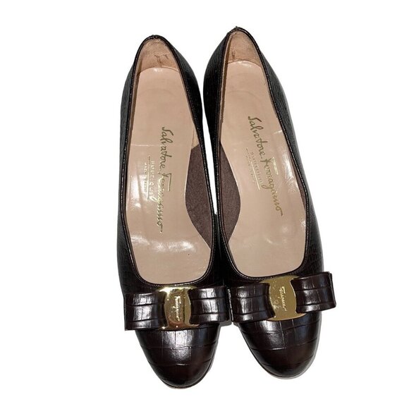 Salvatore Ferragamo Shoes - Salvatore Ferragamo Womens Pumps Size 6 Brown Vara Bow Croc Embossed Leather
